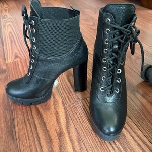 LEATHER ANKLE BOOTS DIEGO TORRE BLANCA